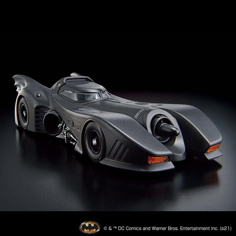 BATMAN - 1/35 SCALE MODEL KIT BATMOBILE BATMAN VER.