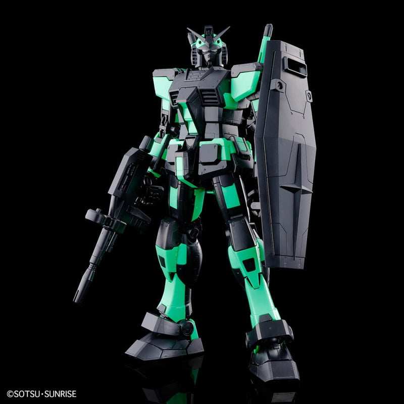 [BANDAI LIMITED] GUNDAM - MG 1/100 RX-78-2 GUNDAM VER.3.0 [RECIRCULATION COLOR/NEON GREEN]