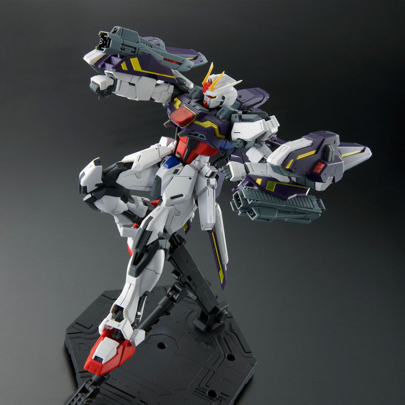 (PREMIUM-BANDAI) GUNDAM - MG 1/100 LIGHTNING STRIKE GUNDAM Ver.RM