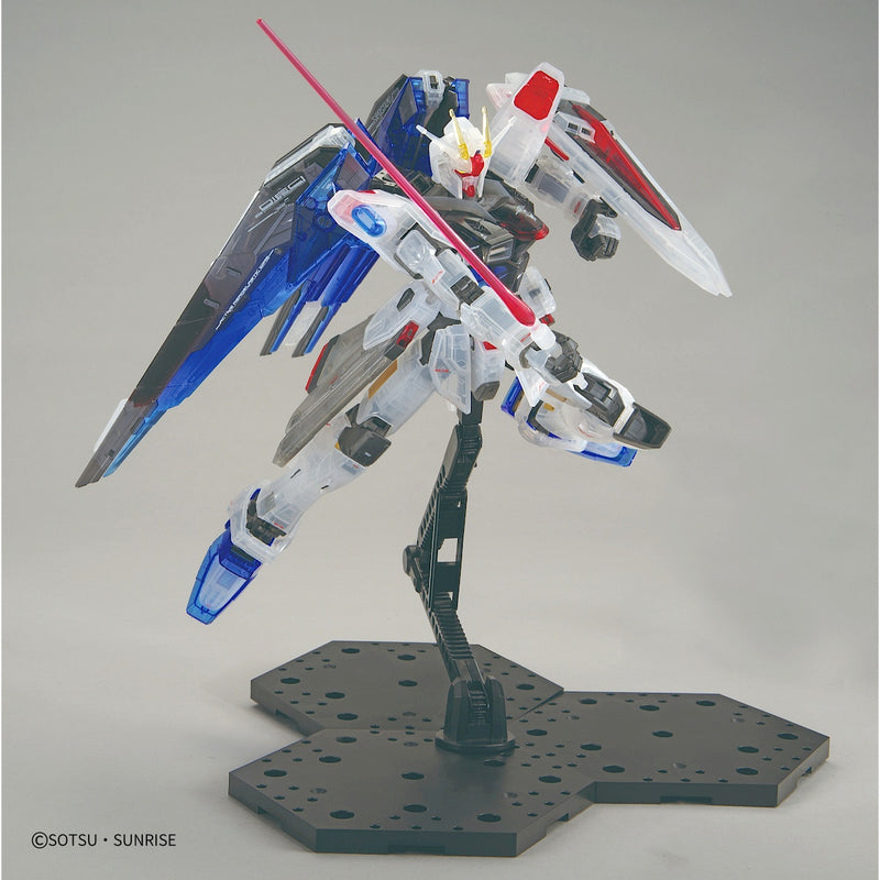 Full Mechanics GCP ver. Freedom Gundam, One of my first 1/100