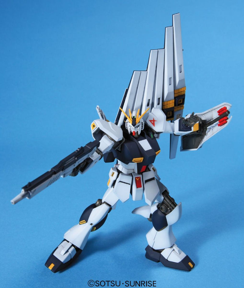 GUNDAM - HGUC 1/144 NU GUNDAM