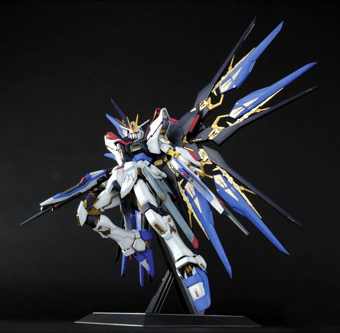 GUNDAM - PG 1/60 STRIKE FREEDOM GUNDAM