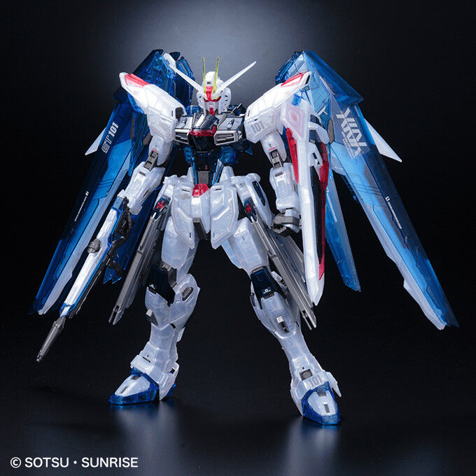 (THE GUNDAM BASE LIMITED) GUNDAM - MG 1/100 FREEDOM GUNDAM VER. 2.0 [CLEAR COLOR]