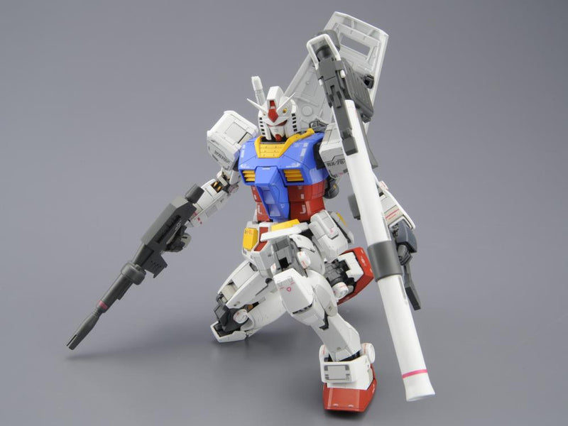 GUNDAM - MG 1/100 RX-78-2 GUNDAM Ver.3.0 (7371028988104)