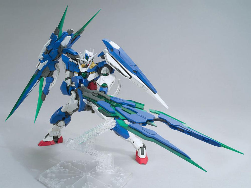 GUNDAM - MG 1/100 00 QAN[T] FULL SABER